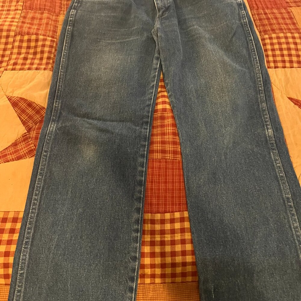 Wrangler - Picture 5 of 5